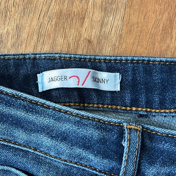 EUC Vigoss denim Skinny Jagger - Picture 2 of 16